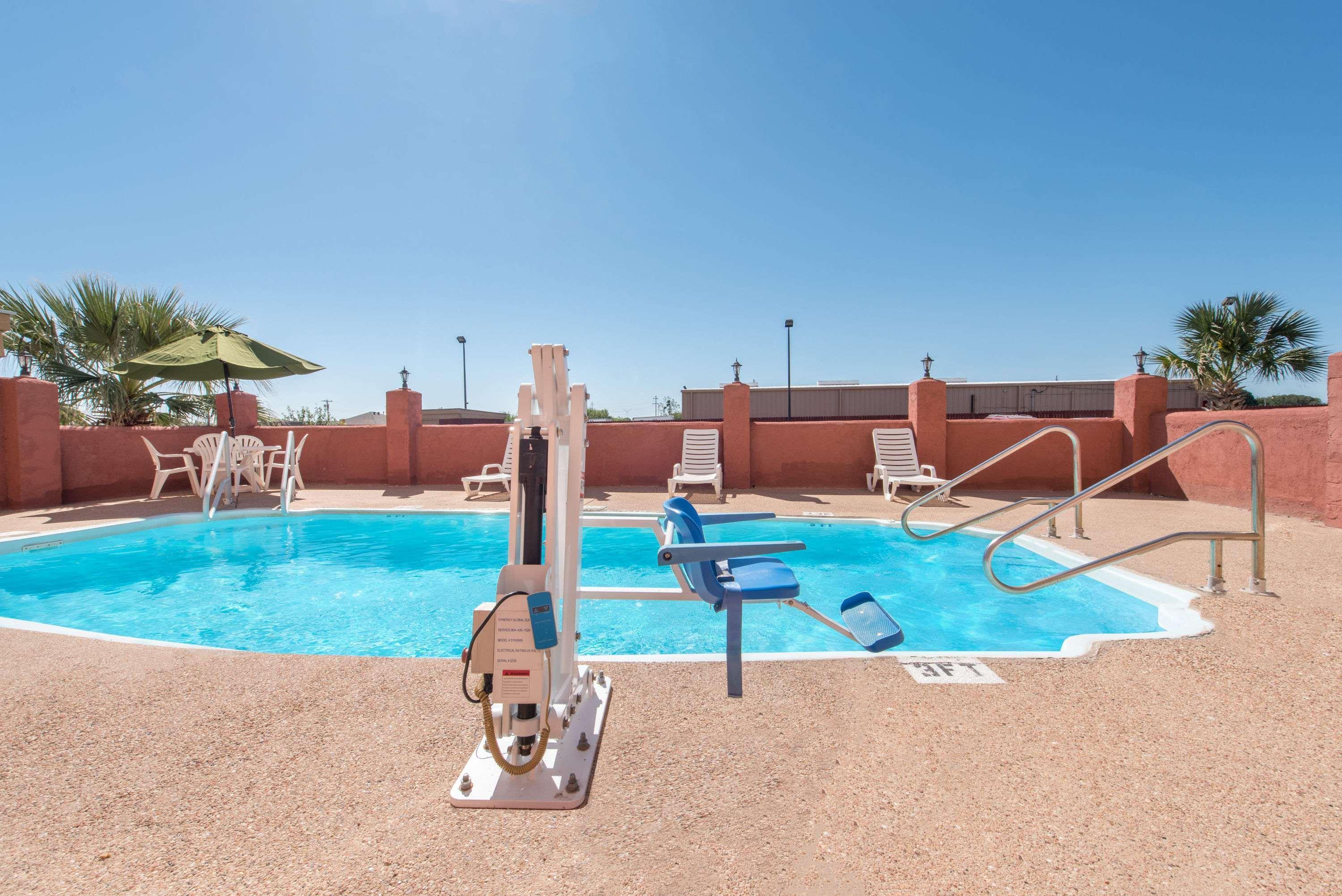 מלון Super 8 By Wyndham Abilene South מראה חיצוני תמונה